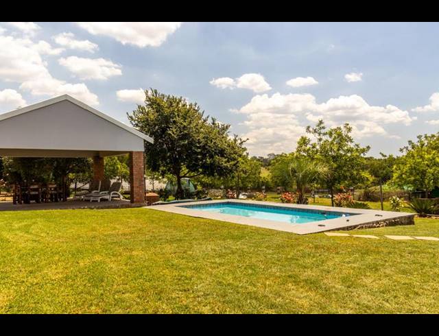 15 BEDROOM HOUSE FOR SALE IN LANSERIA